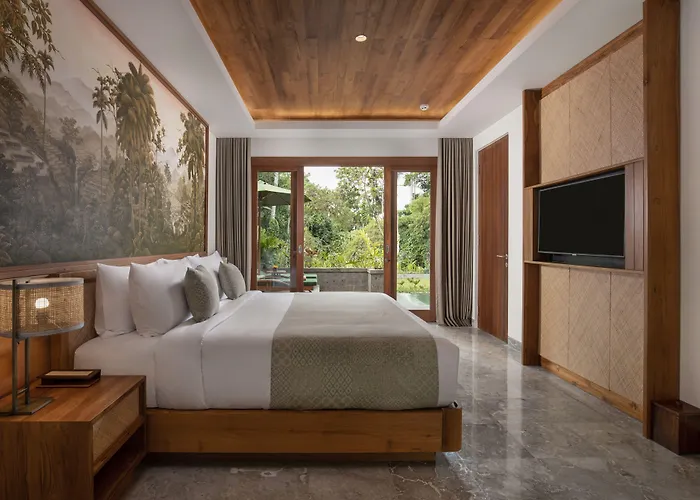 Adiwana Suweta Resort 5*